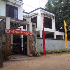 Royal Hotel