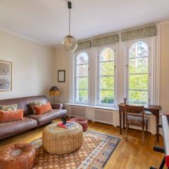Charming Portobello Road Apartment - Pass the Keys