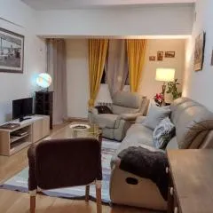 Spacious Apartment in Navalcarnero - 75 m² - Private Terrace
