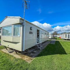 Lovley 8 Berth Caravan At Dovercourt Park, Essex Ref 44202B