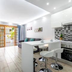 613 Garden City, heated POOL, AC and wifi