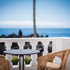Modern, cozy and peaceful oceanfront oasis