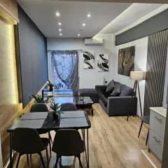 Central 3 Modern Apartment with FREE parking