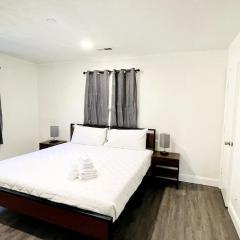 Close to the beach #2 Great 2 bedrooms condo