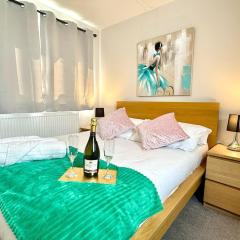 Horizon House, Stunning 2-Bedroom Flat 1, Parking, Netflix, Oxford