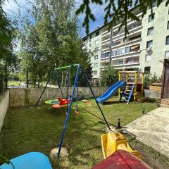 Apartment Dedić with Garden