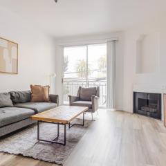 Blueground Mid-Wilshire rooftop BBQ nr museum LAX-1313