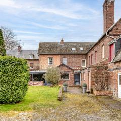 Stunning Home In Torcy-Le-Grand