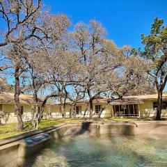 Frank Lloyd Inspired 3BR - 1'35 Acres & Firepit