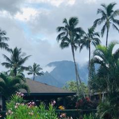 Princeville Townhouse Apt - Views, Pool, Near Hanalei!