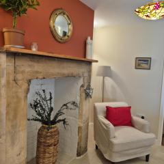 Large Victorian garden flat with views of Bath centre