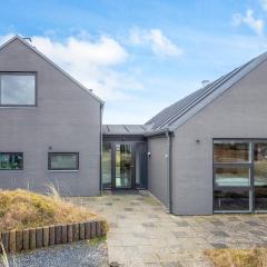 Luxury Panoramic Cottage in Rindby-By Traum