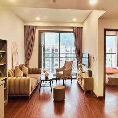 Sunny Deluxe Apartment 1-bedroom And 1-living Room