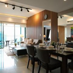 BGC One Uptown Premium 2BR Suite with Balcony near Supermarket, Malls and Restaurants