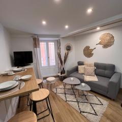 Charme et Authenticité à Menton - Centre & Plages