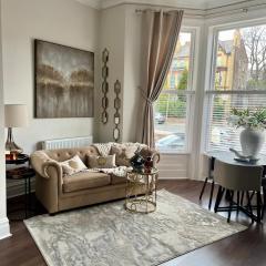 Bespoke one bed apartment by Sefton Park Sleeps 4