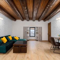 Pushkin 25 Home