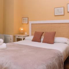 Cómodo luminoso y céntrico by CABANA Rentals