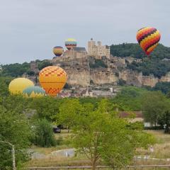 Chambres d'hôtes BELLE-VUE -Vue sur château