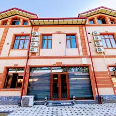 Toshkent Hotel Adress Naqqoshlik 121