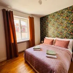 Miodowa Old Town Residence, Historic Royal Route