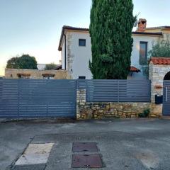 Holiday Home in Vabriga with Pool near Beaches