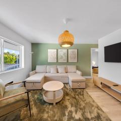 Sleek 1-BD Miami Apt Gym, BBQ, Free Parking