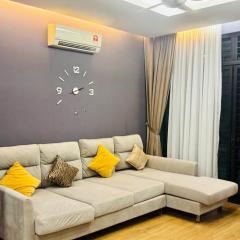 Beautiful 20-Person Villa, Walk to Beach & Market