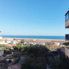 Confortable T2 avec parking privatif et loggia - 4 personnes - FR-1-795-24