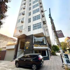 Toms Hotel