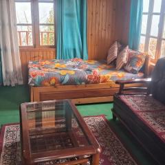 Samsuhang Homestay Kolakham