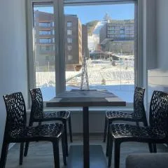 Apartment with a view of the ski slope