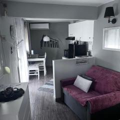 Cozy studio apartment in the heart of Athens