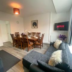 5 bedroom Luxury Townhouse near City Centre, sleep 16