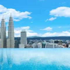 INFINITUM suites KLCC , infinity pool 360 view