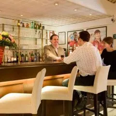 Hotel Mermoz Paris Le Bourget