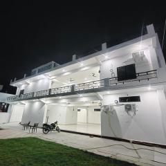 ANAND BHAWAN i