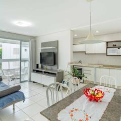 C167 Belo apartamento de 2 quartos a 120m da praia