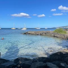 Charmant studio à la marina, 3min à pieds de la plage!