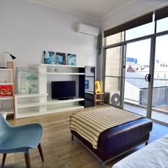 3-Bedroom Townhouse in Heart of Adelaide with Parking