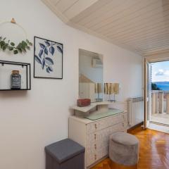 Sunfeather Apartment