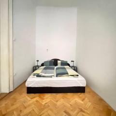 Central Stay near Uránia