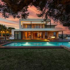 Villa Avalon by Abahana Luxe