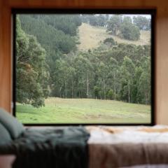 Off-Grid Cabin with Valley Views and Hot Tub - Velma