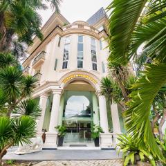 Dancentre Luxury Hotel Near SECC formerly Sunshine Garden Hotel