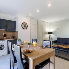 Le Victoria, beau T2 central au pied des plages, piscine, sauna