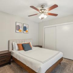 Stratton 2415-a I Spacious 2 Bed 15 Bath