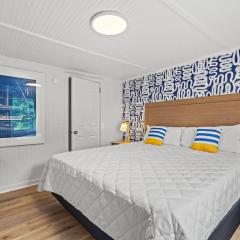 Cabana Beach #5 Condo Steps from the Beach