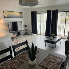 #H Beautiful condo minutes from the beach