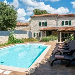 Ferienhaus In Krculi Mit Privatem Pool